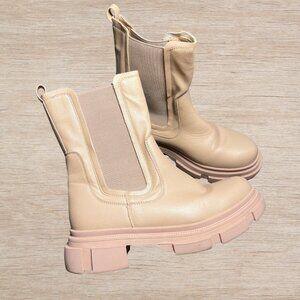 YETIER Beige/Blush Mid Calf Platform Chelsea Boots Lug Sole Women's Size 9